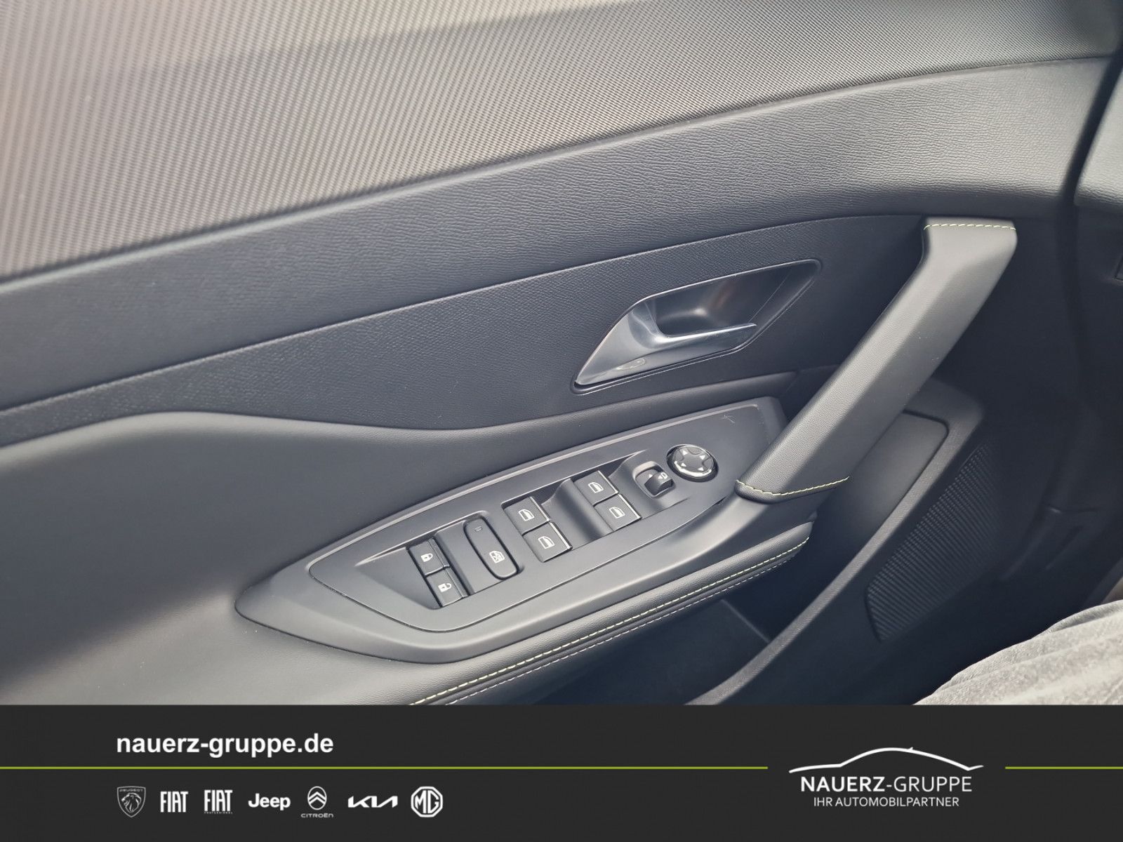 Fahrzeugabbildung Peugeot 408 Hybrid 225 GT Plug-In Hybrid