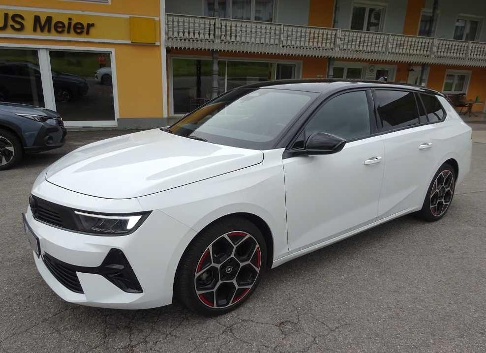 Opel Astra L Sports Tourer GS "8fach bereift LM"