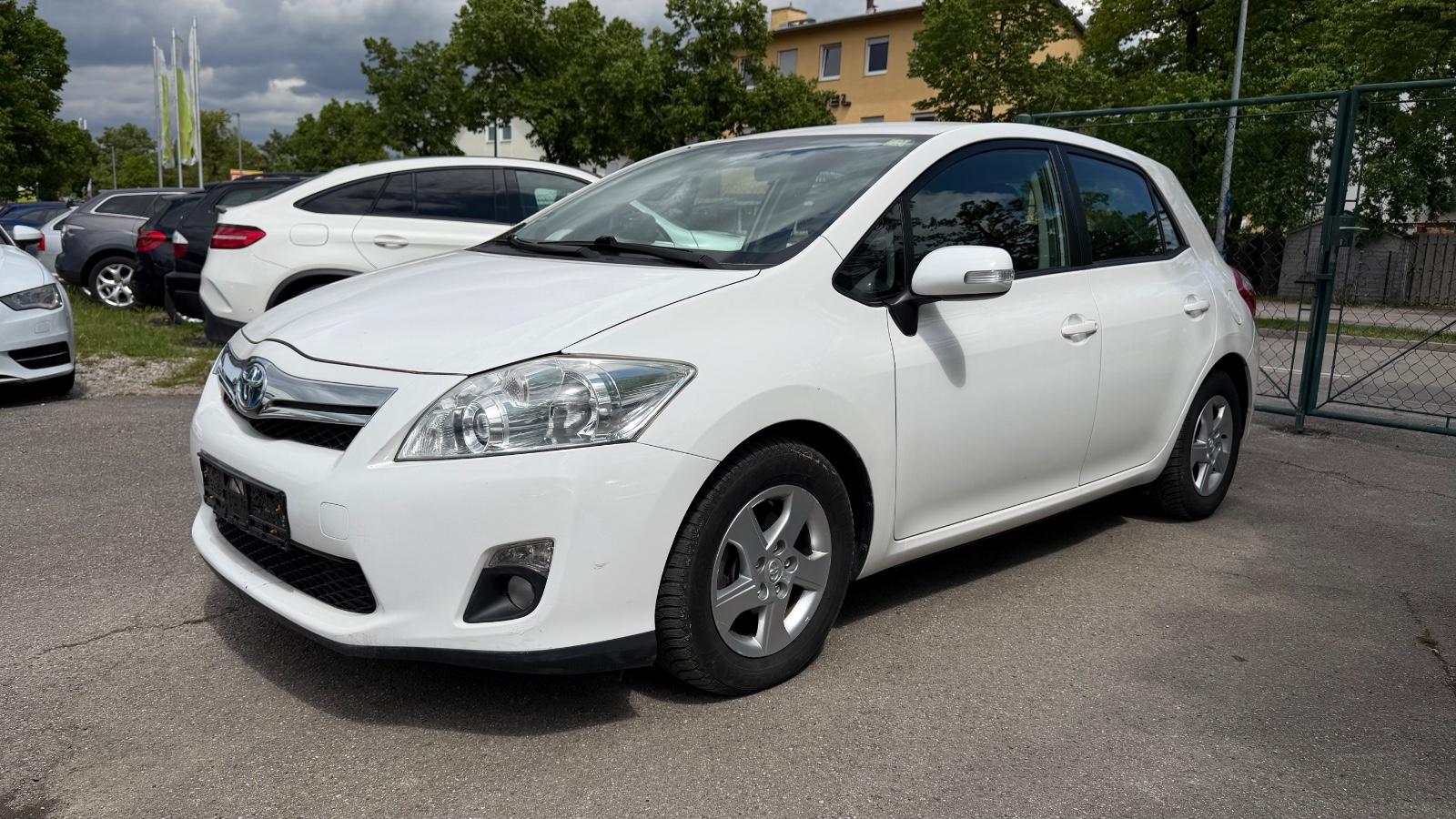 Toyota Auris Hybrid Life 1,8-l-VVT-i TÜV-10 2027