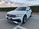 Volkswagen Tiguan 1.5 R-Line 4x4 - VW Tiguan mit Halbautomatikschaltung