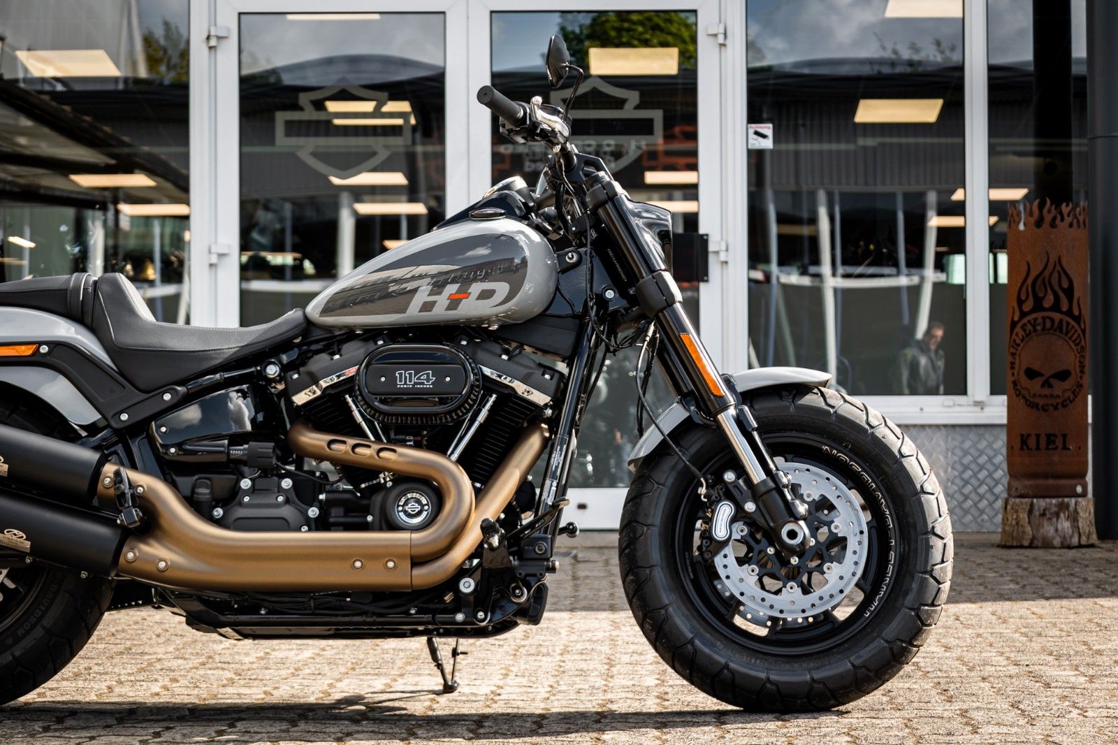 Fahrzeugabbildung Harley-Davidson FXFBS Fat Bob 114 CUI Softail - Jekill & Hyde