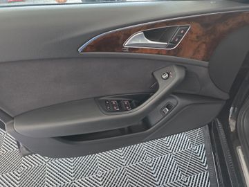 Audi A6 - 6