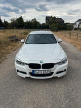 BMW 320i M Sport/8-fach bereift/Schekheft/Unfallfrei - BMW: Unfall