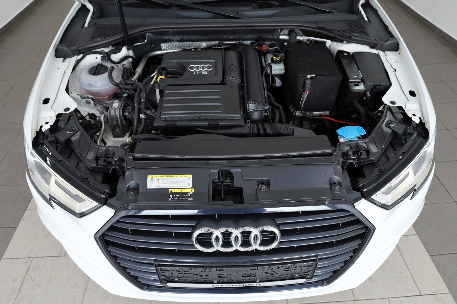 Fahrzeugabbildung Audi A3 S Line T.Leder,Navi,Xenon,ACC,SH,PDC,SR+WR