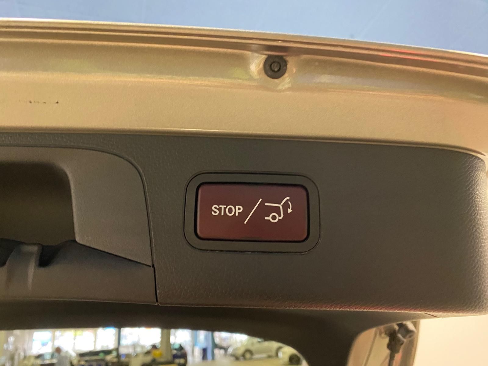 Fahrzeugabbildung Mercedes-Benz GLC 250 CDI 4Matic AMG Line+NAVI+AHK+ALLRAD+