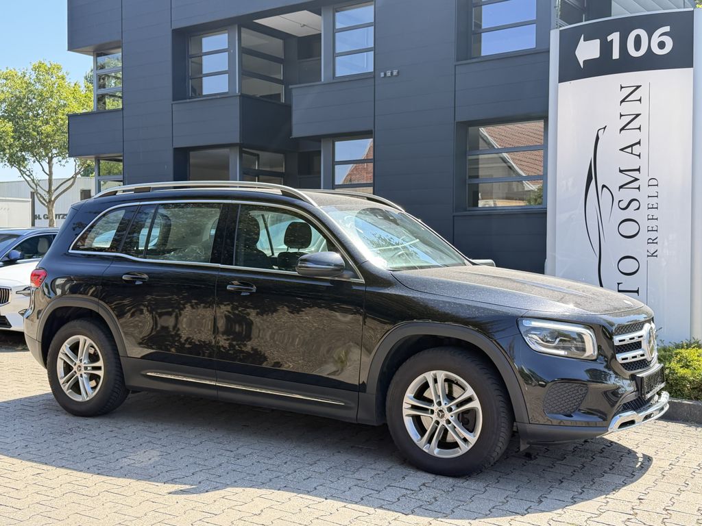 Image of Mercedes-Benz GLB 200