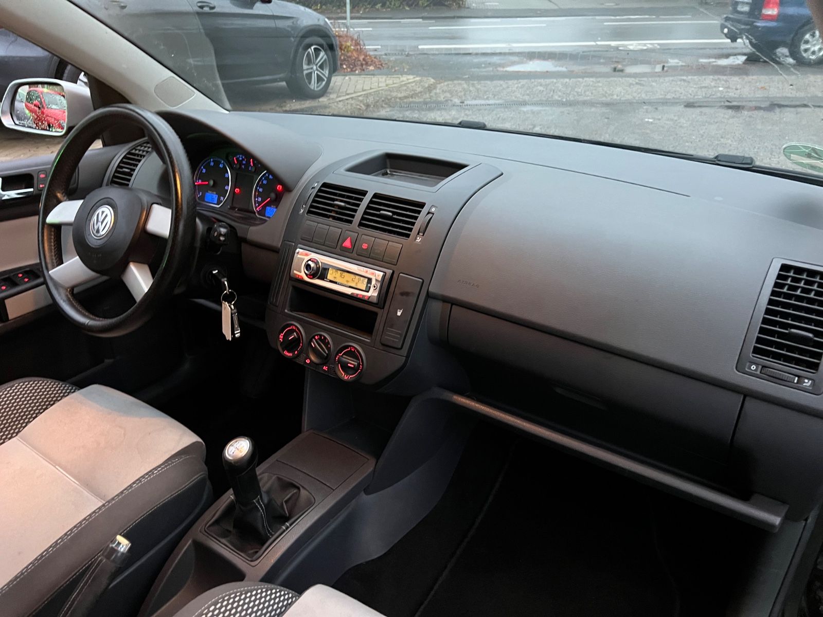 Fahrzeugabbildung Volkswagen Polo IV 1.4 Cross Polo * 1.HAND *