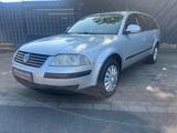 Volkswagen Passat Variant Family Tüv 03/26 - Volkswagen Passat Variant aus 2005