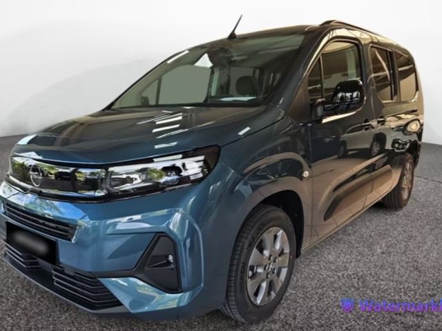 Opel Combo Life XL behindertengerecht Rollstuhlrampe