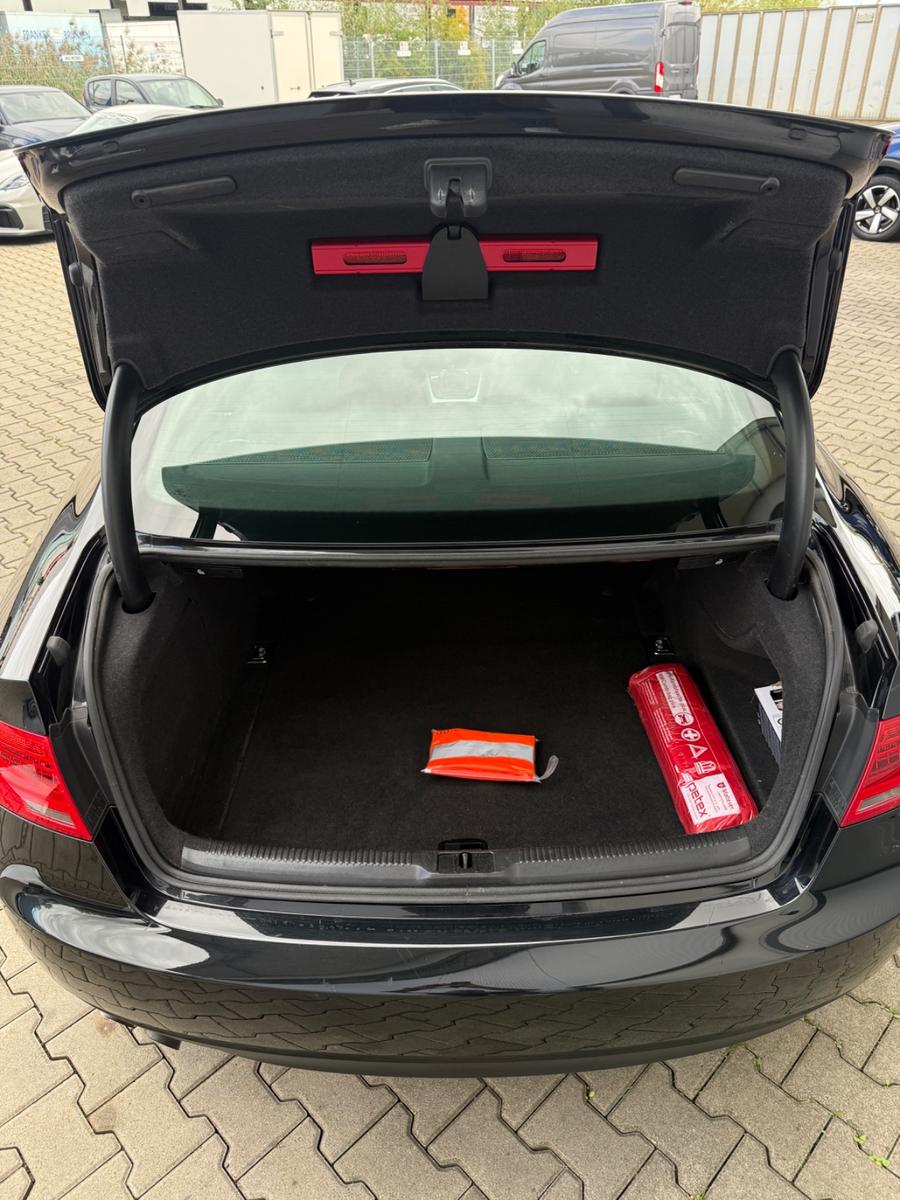 Audi A5 Coupé S Line 2.0 TDI 177 ch BVM / 1ère main / Bang & Olufsen / Jantes 19" / Xénon