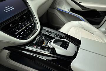 صورة مصغرة 18 لـ 2024 Aston Martin DBX