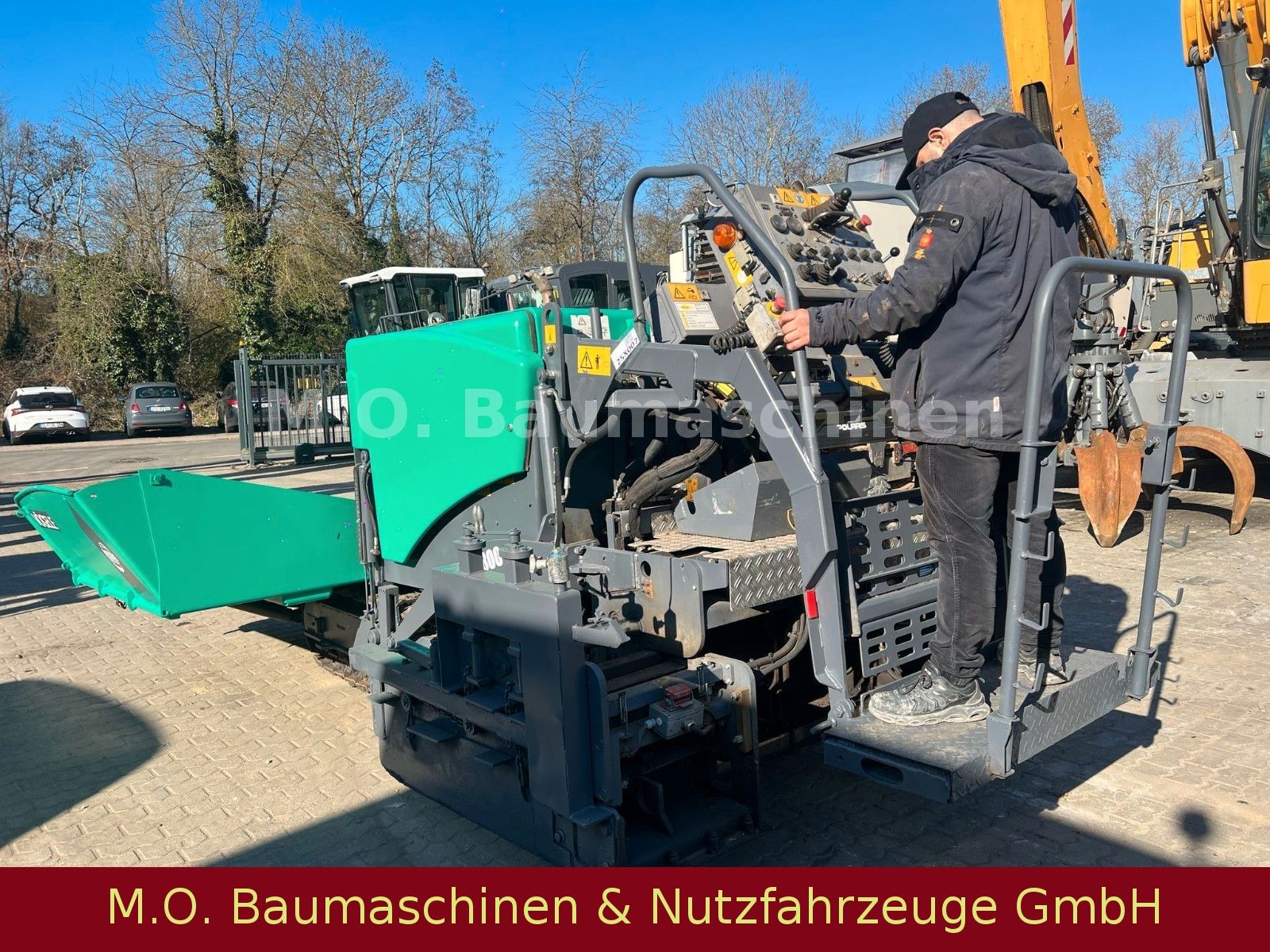 Fahrzeugabbildung Vögele S 800 / 12.AB 200 TV /