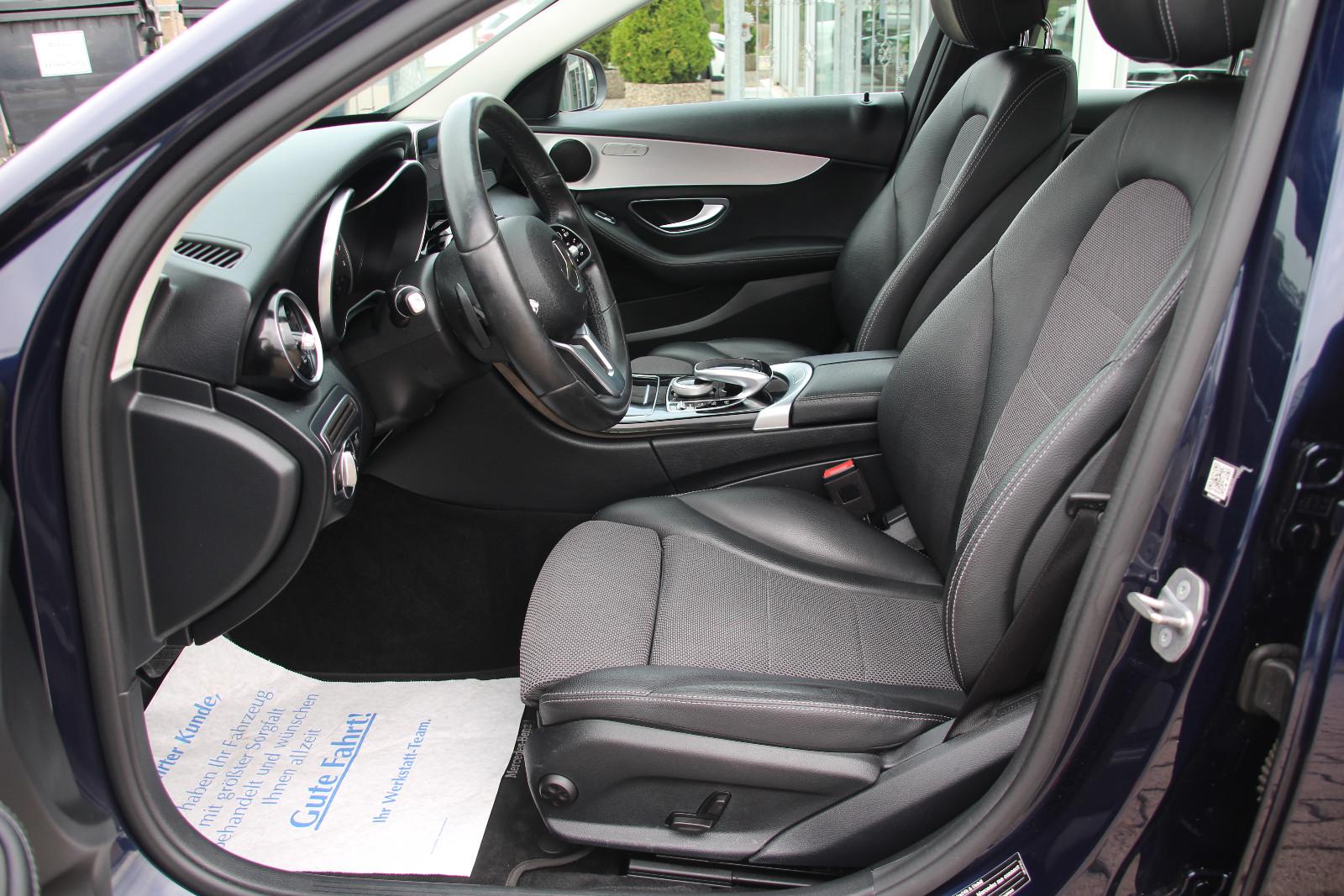 Mercedes-Benz C 180 Lim. Avantgarde LED/T-Leder/Kamera/CarPlay