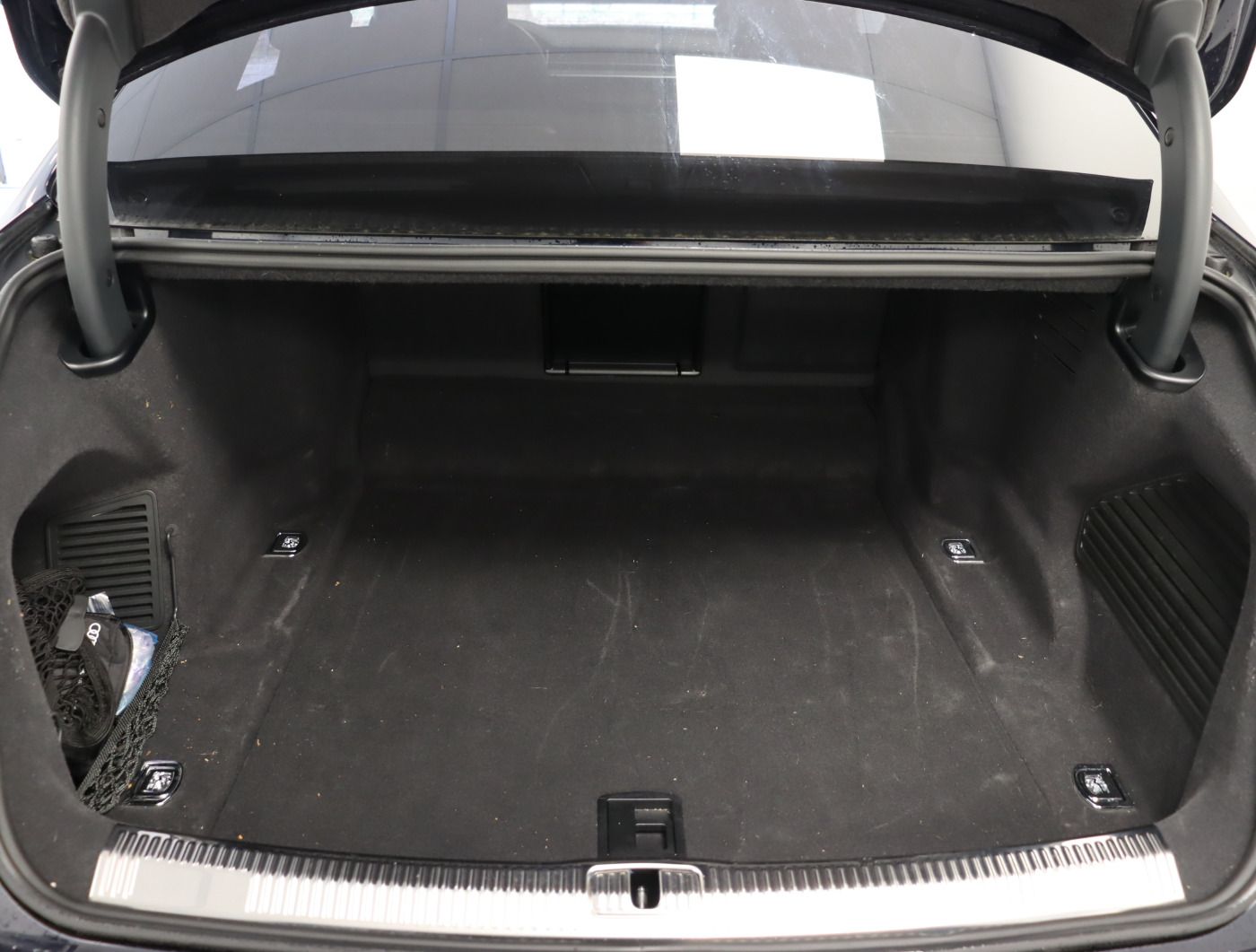 Audi A8 - Bild 16