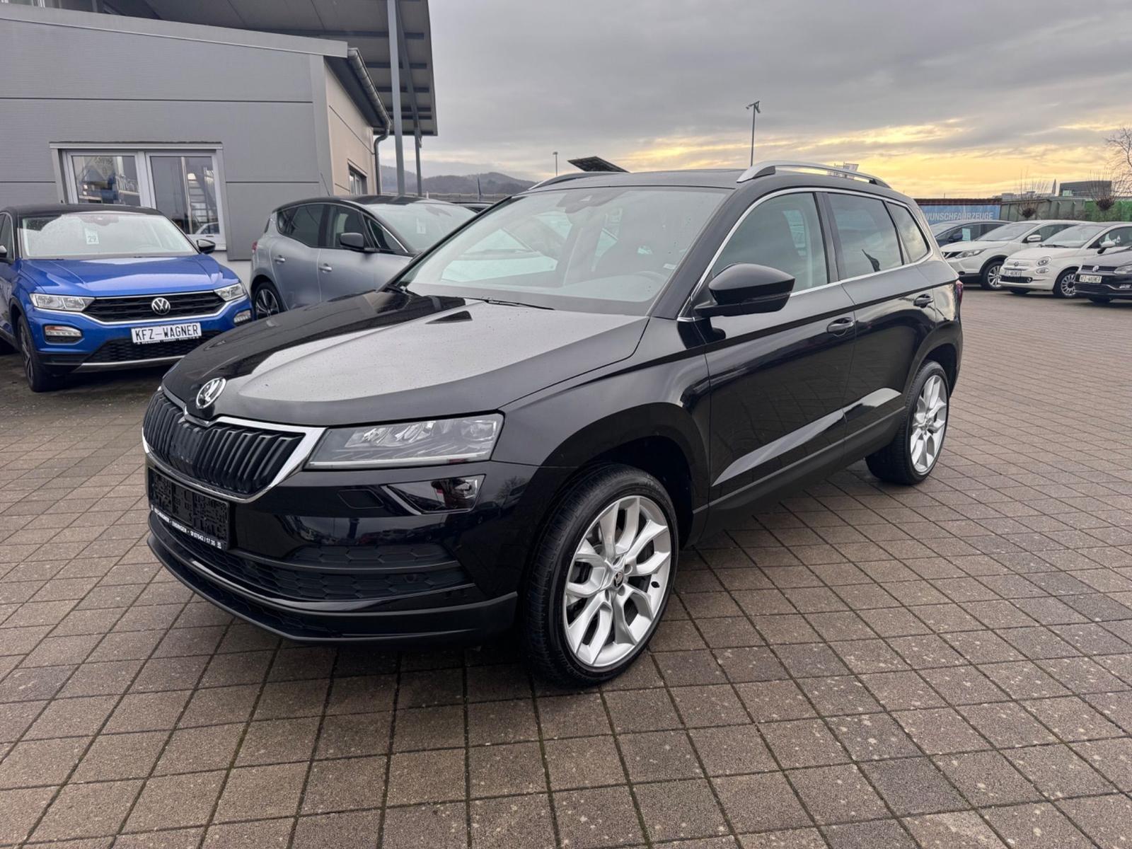 Skoda Karoq 2.0 TDI Style 4x4 AHL PANO LED CARPLAY