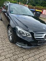 Mercedes-Benz E 250 BlueTEC 4MATIC T Autom. - - Mercedes-Benz E 250: 4matic