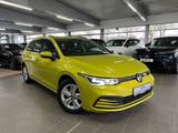 Volkswagen Golf VIII 2.0 TD Variant Life IQ+AHK+HuD+Limonen - Volkswagen Golf mit Diesel-Antrieb: Gelb, Ambiente-Beleuchtung