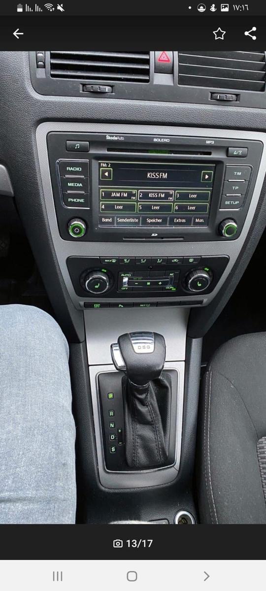 Skoda Octavia 2010 — rear view