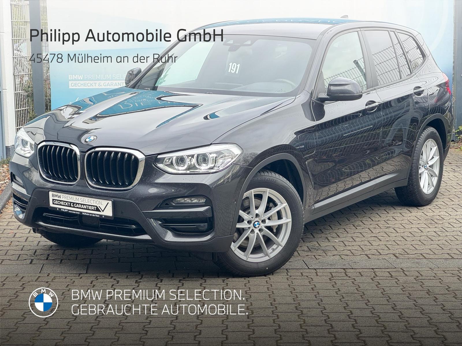 BMW X3 xDrive30e LED HuD AHK RFK Sportsitze DA-Plus 