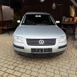 Volkswagen Passat 1.6 Basis Basis - gebrauchte VW Passat aus dem Jahr 2001