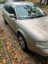 Audi A6 4b 2,8 li  mit Gasanlage - Audi A6 aus 2000: 2.8