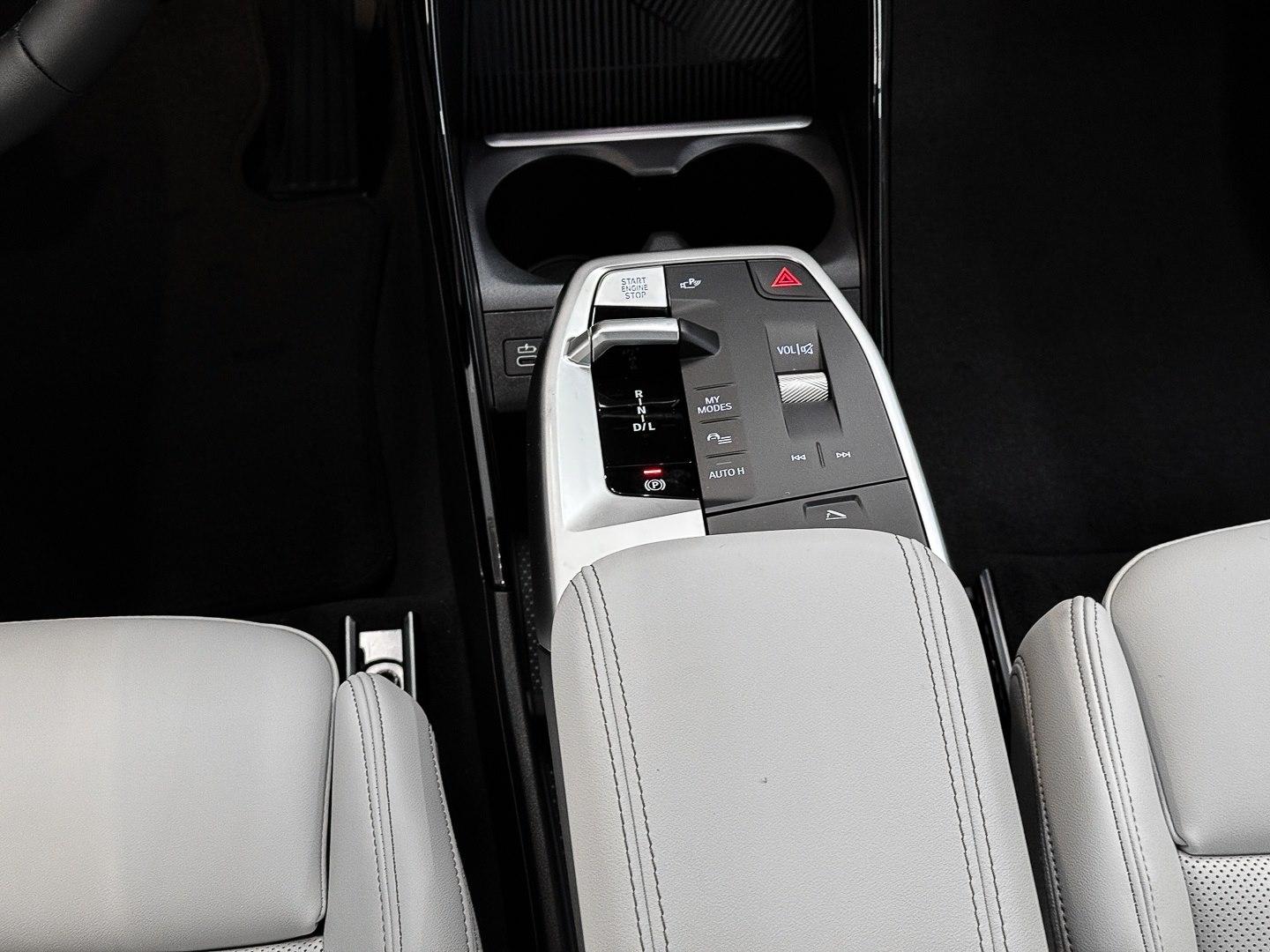 BMW Active 216i Luxury Line PANO RFK NAVI LED Sound Syst., миниатюра 10