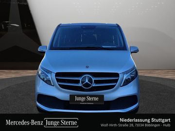 Mercedes V 220 - 3