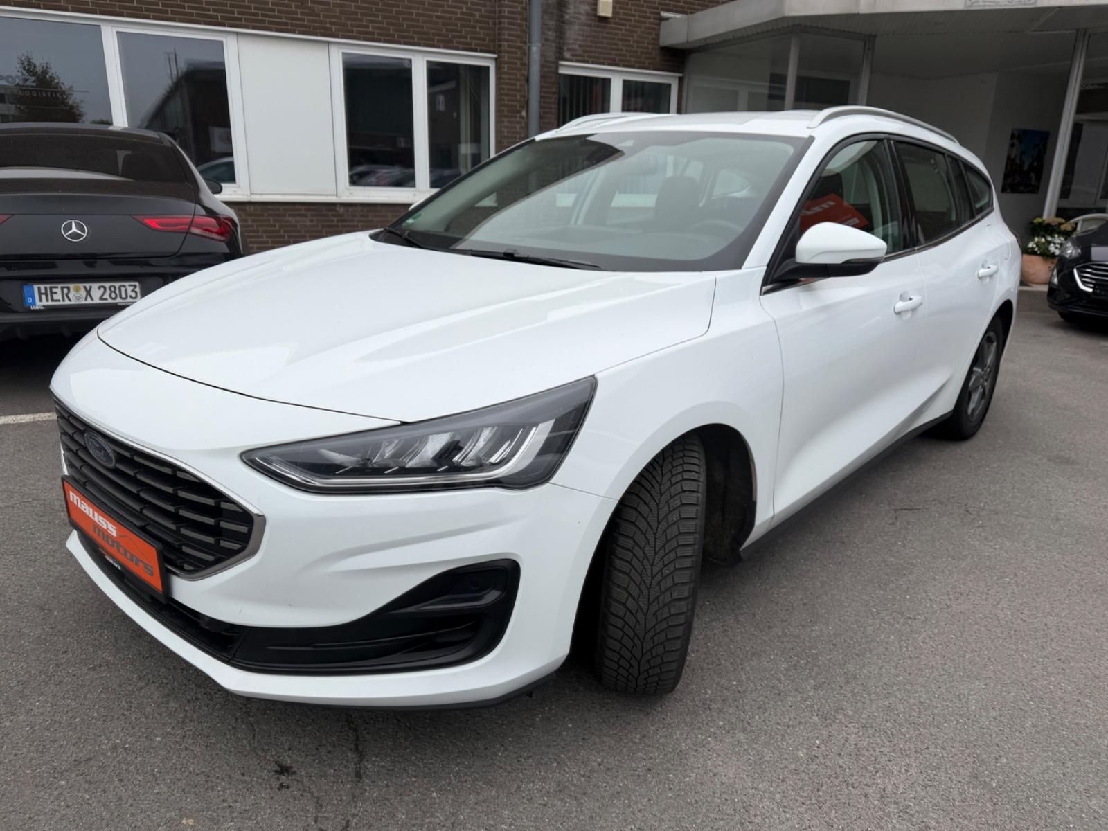 Ford Focus Turnier TITANIUM virt cockp LED - 1030