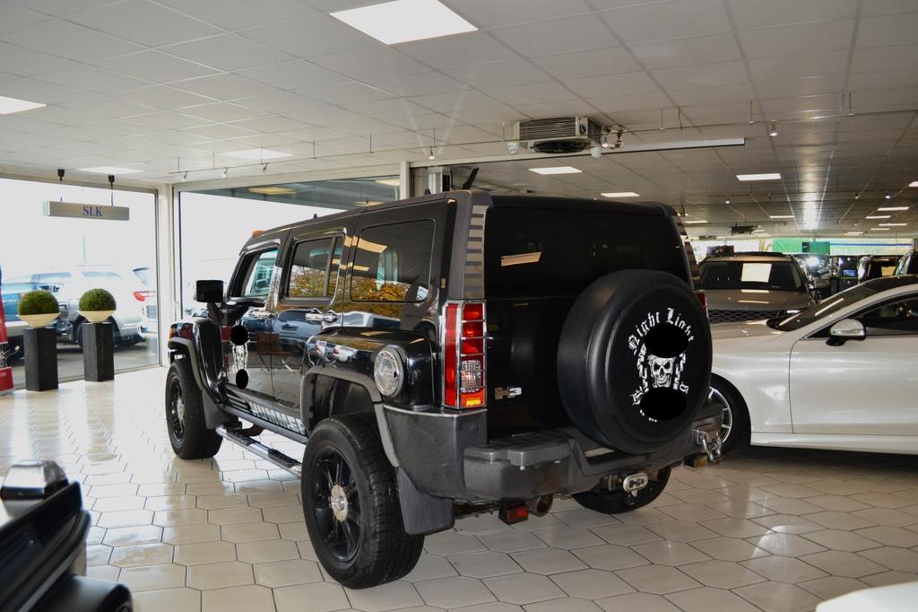 Hummer H3