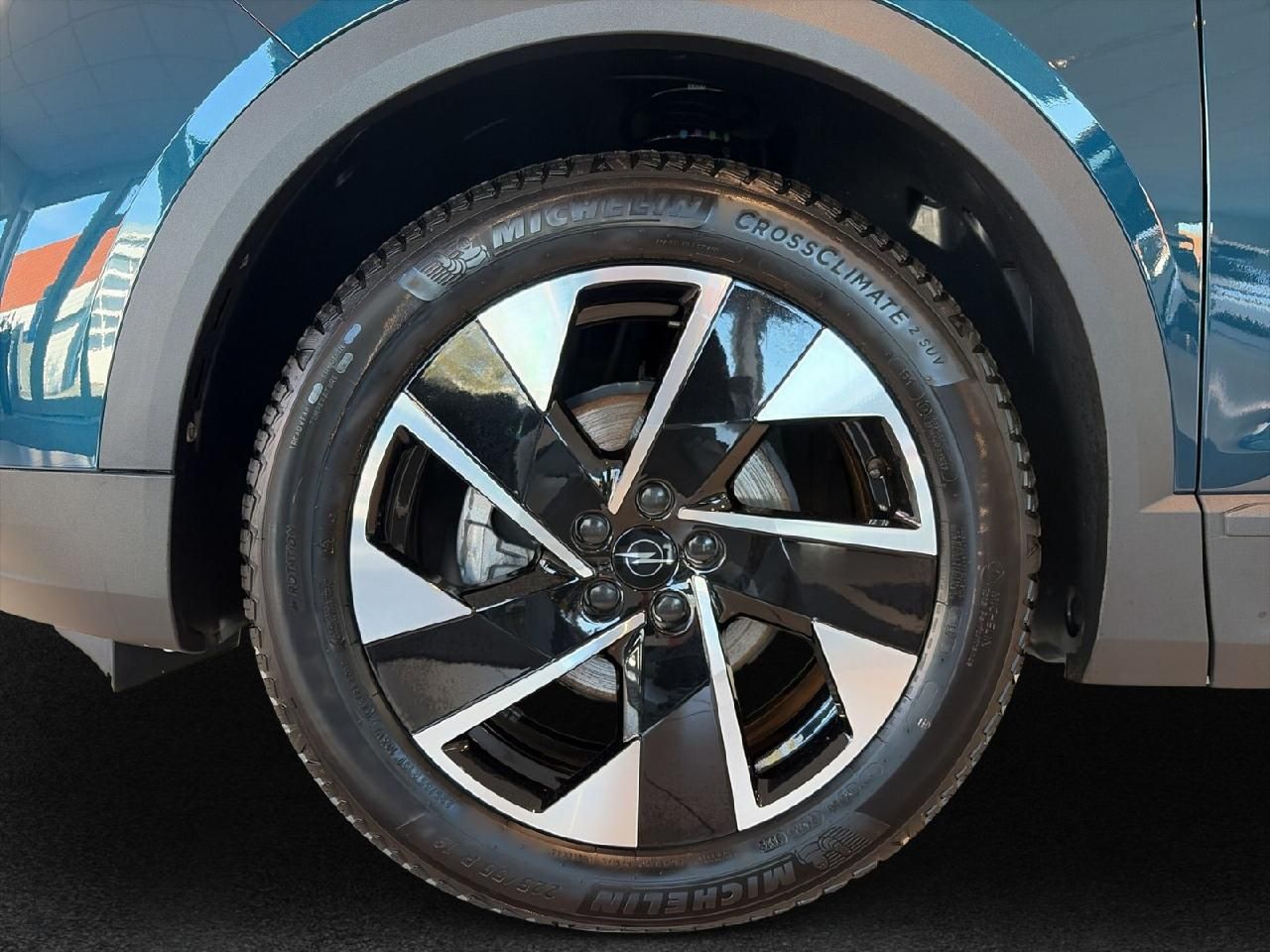 Fahrzeugabbildung Opel Grandland 1.2 48V Mild-Hybrid 100 kW GS