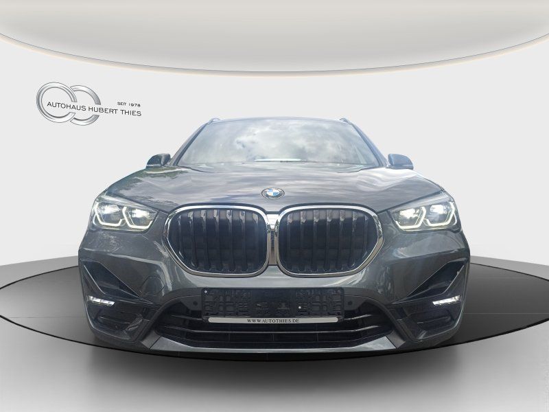 Fahrzeugabbildung BMW X1  xDrive25e  Sport Line
