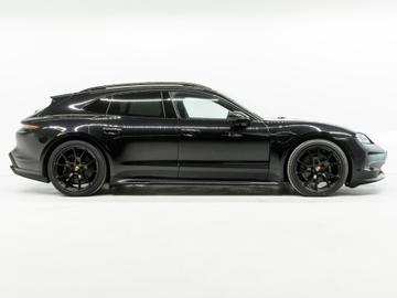 صورة 6 لـ 2025 Porsche TAYCAN