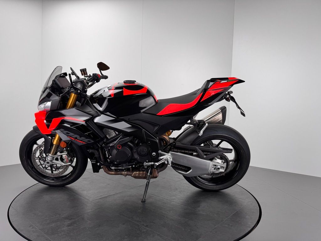 Fahrzeugabbildung Aprilia TUONO V4 FACTORY *1. HAND *NEUWERTIG