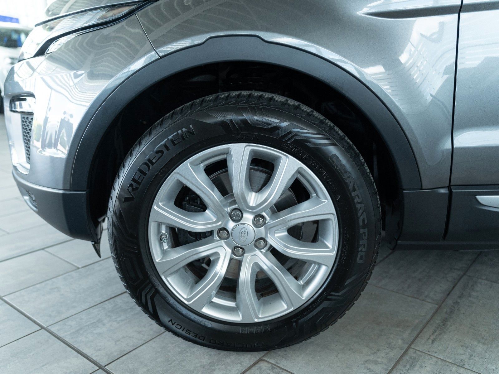 Fahrzeugabbildung Land Rover Range Rover Evoque SE Autom., Panorama,Winter-P.