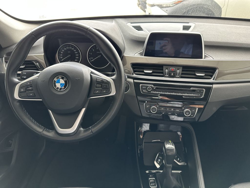 Fahrzeugabbildung BMW X1 xDrive20i Aut. xLine