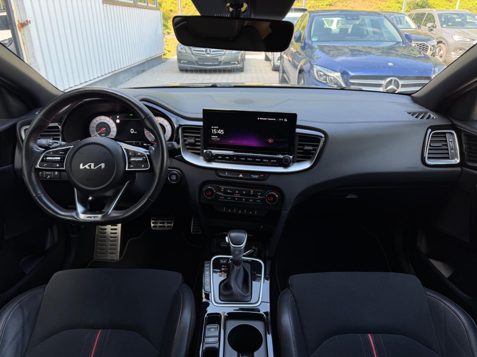 Kia Ceed GT/Automatik/LED/JBL/AHK/Alcantara/47700km