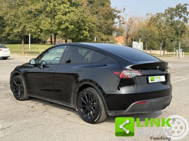 Tesla TESLA Model Y longe imagem 2