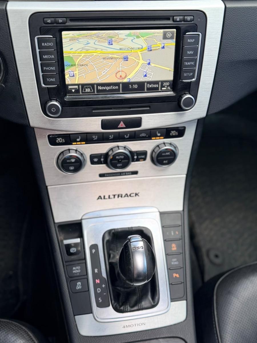 Volkswagen Passat Alltrack 2012 — photo 7