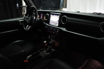 Jeep Wrangler Unlimited Sahara Overland Paket