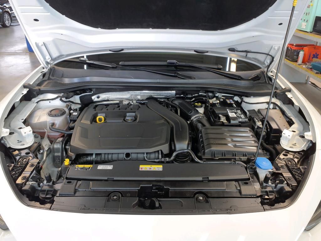 Cupra Leon SP 1.5 TSI 110kW 6-Gang 4 Türen