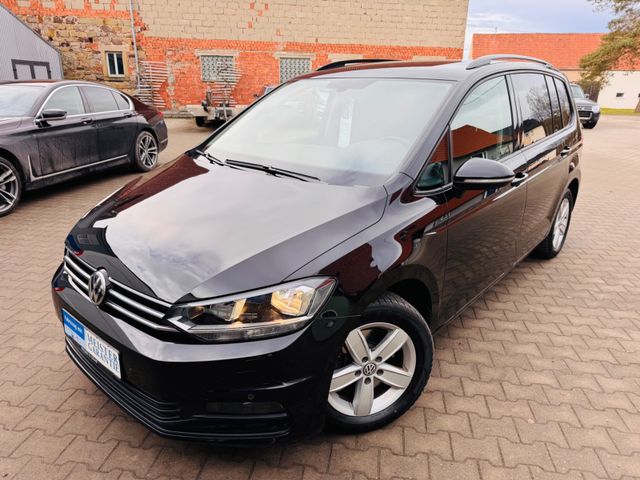 Volkswagen Touran Comfortline DSG Navi DAB