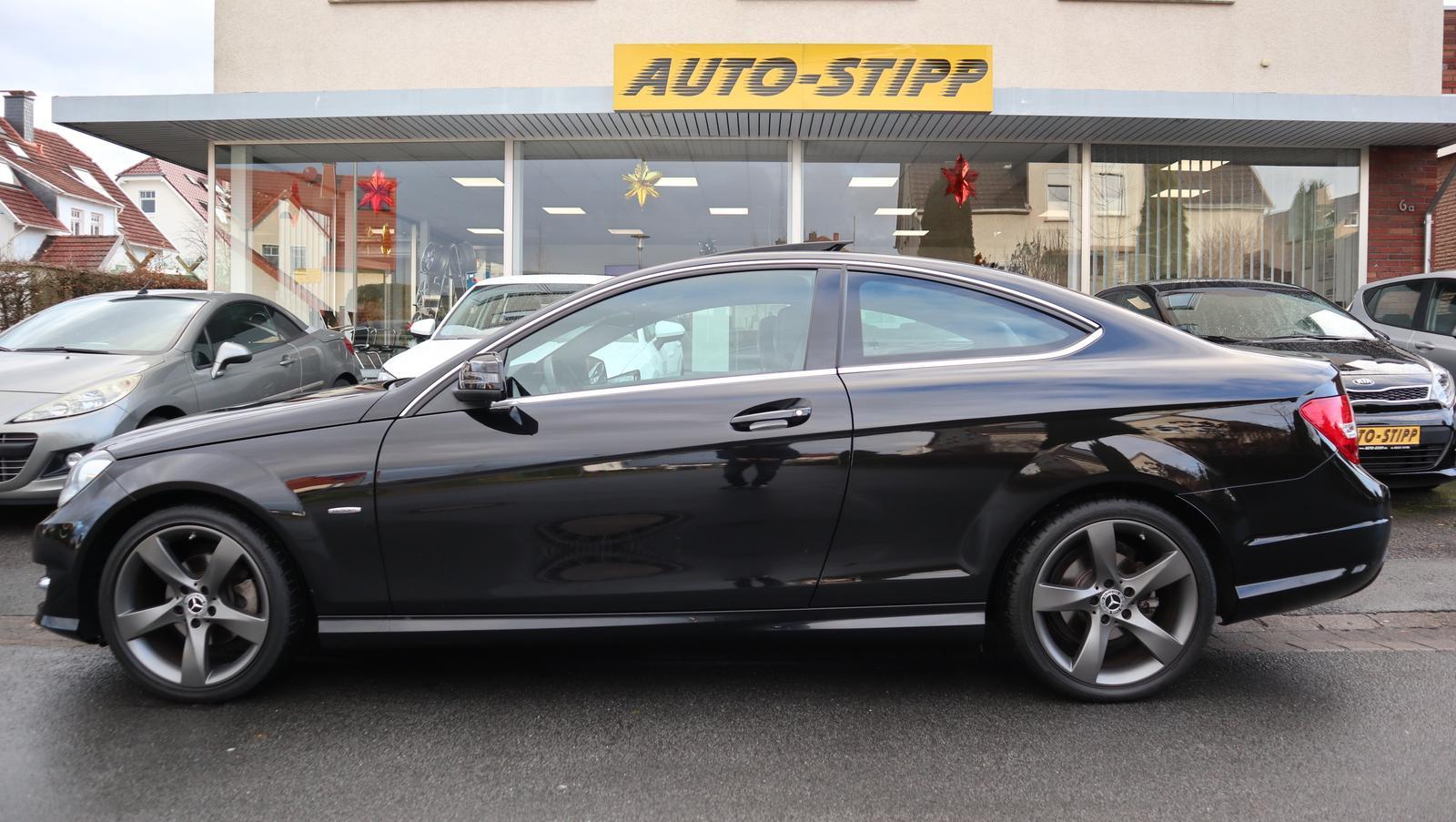 Mercedes-Benz C 180 Coupe Edition C AMG NAVI TEMP RFK SD XENON