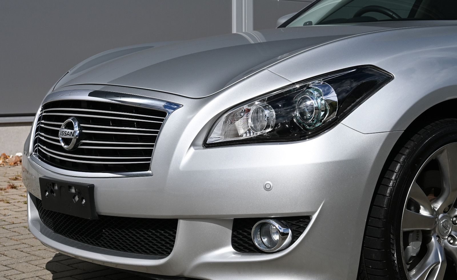 Nissan Fuga 3,7 GT Type S – Bild 3