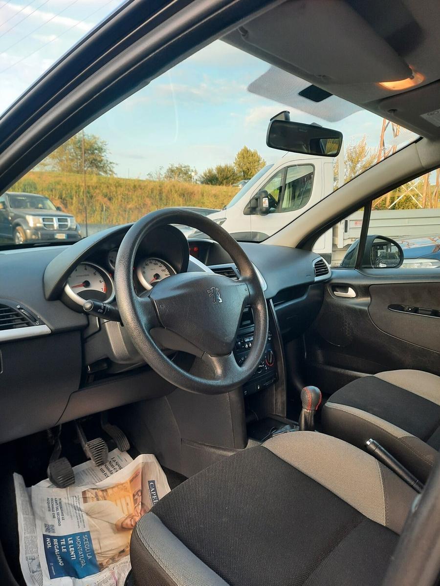 Peugeot 207 2009 — photo 7