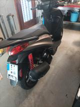 Piaggio Medley 150 - PIAGGIO ROLLER 150
