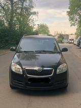 Skoda Fabia Combi II 1.2 Benzin | TÜV 02/2... - Skoda Fabia: Ii Combi