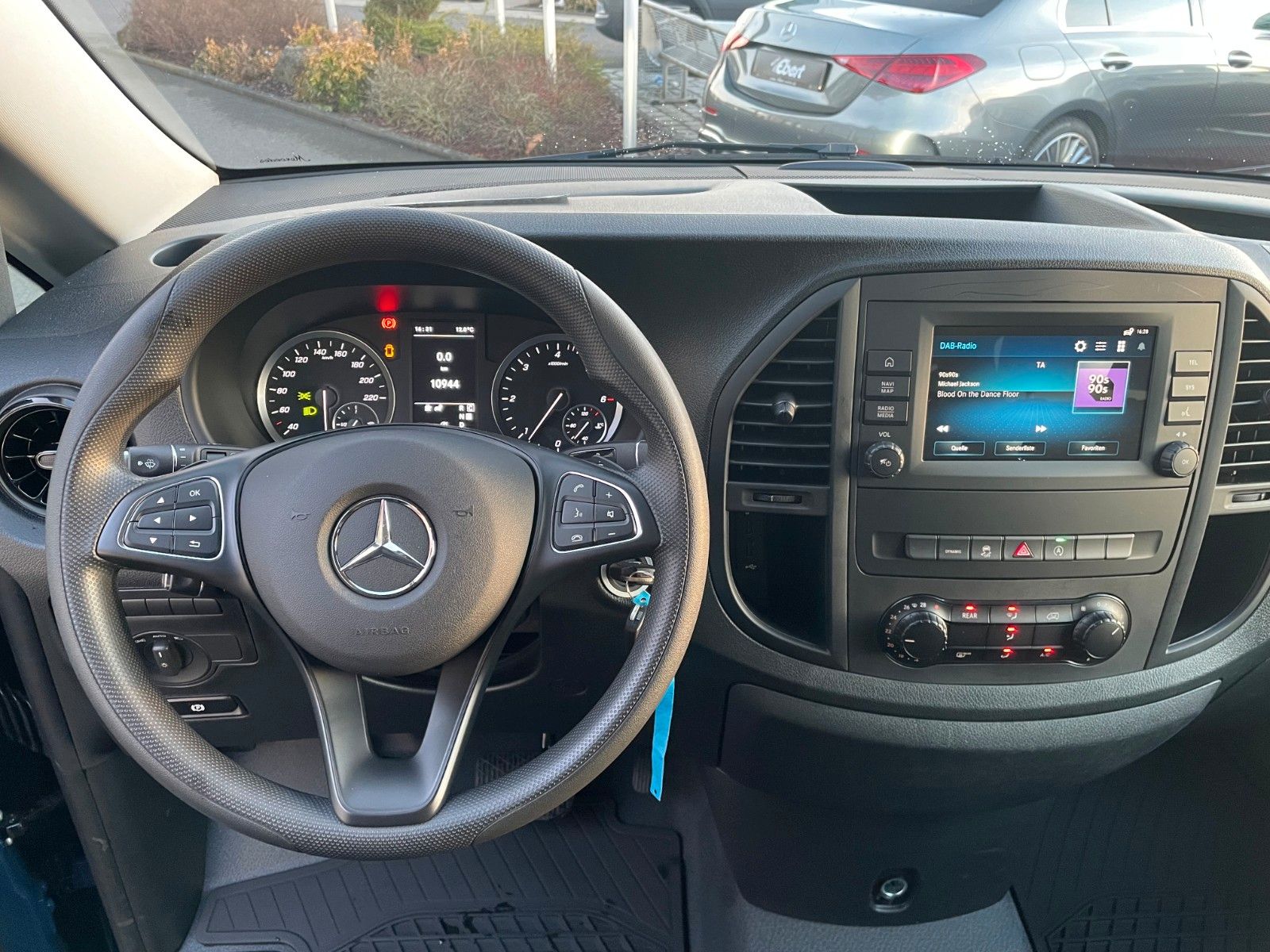 Fahrzeugabbildung Mercedes-Benz Vito 116 CDI Tourer 2xKlima Kamera LED