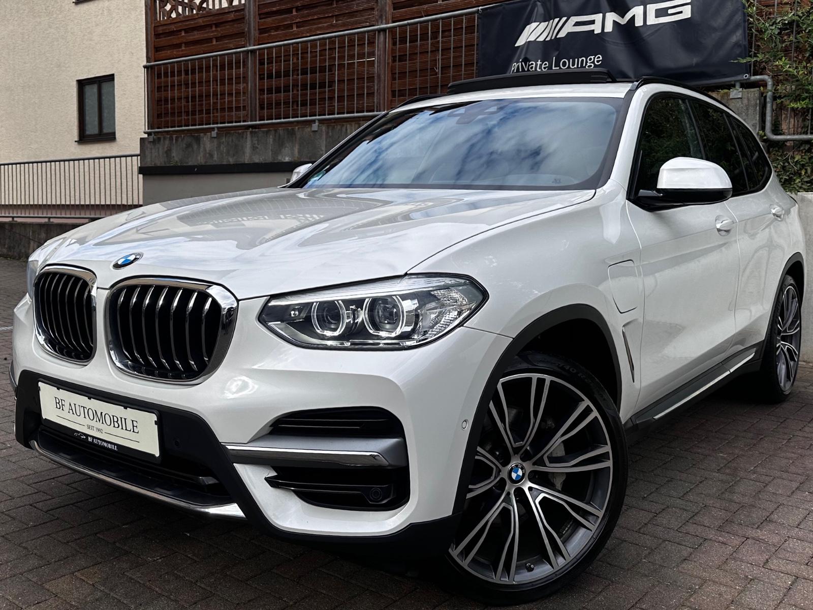 BMW X3 xDr30e M Sport PANO*AHK*HiFi*Leder*Shadow*21"