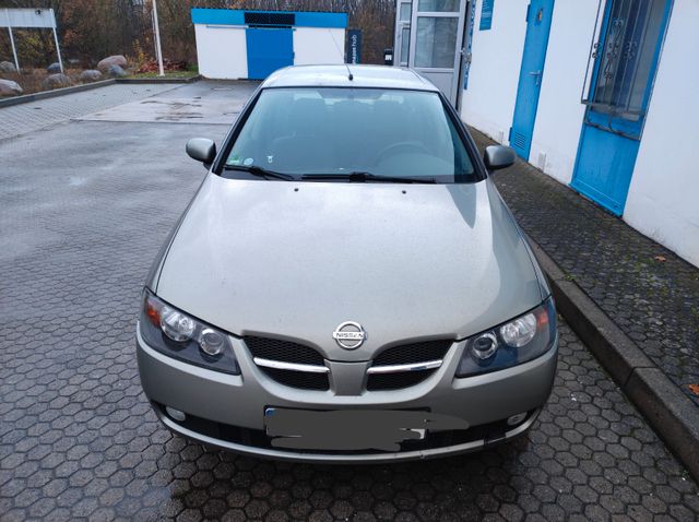 Nissan Almera 1.5 visia visia