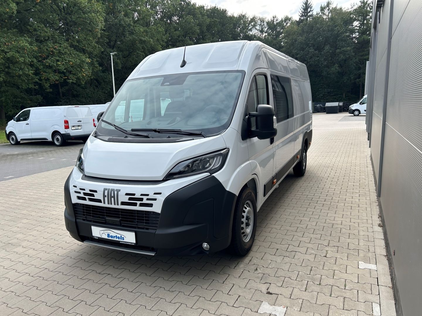 Fahrzeugabbildung Fiat Ducato H2 Kastenwagen 35 L4H2 140 Multijet Maxi